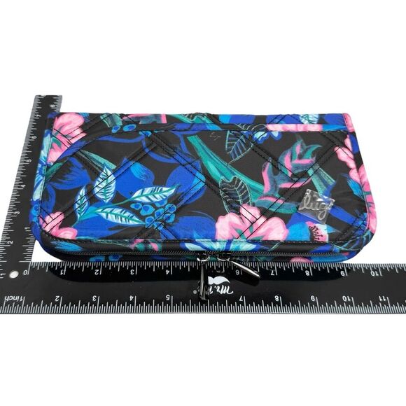 Lug Tango SE Travel RFID Wallet Nylon Quilted Floral Black Blue Pink Green White - Picture 13 of 13